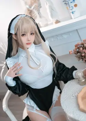 桜井宁宁 –  修女 [41P-283MB]