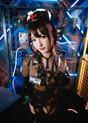 神楽坂真冬  – 第三季 序号1：《無色哲学》透明黑白护士双人 [150P3V-834MB]