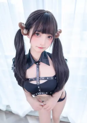 神楽坂真冬  – 2021.12月微博订阅 [60P-148MB]