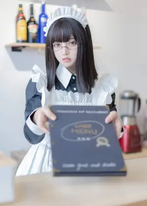 过期米线线喵  – 女仆长 [28P-72.1MB]