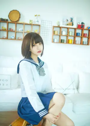 Shika小鹿鹿  – 短发JK [11P-112MB]