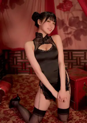 周叽是可爱兔兔  – 阿叔特皮 旗袍 [37P-360MB]