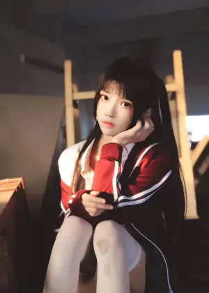 桜桃喵  – 桜桃未熟3 废弃教室 [38P-718MB]