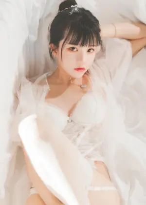 桜桃喵  – 白纱糖01 [40P-601MB]