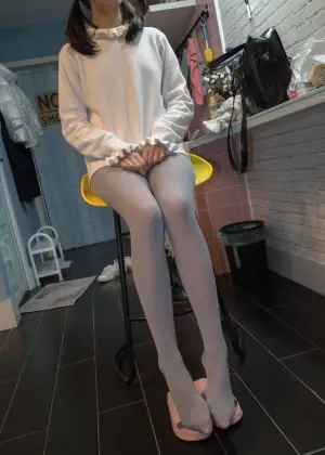 森萝财团 随拍-02 [92P-1.15GB]