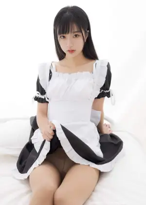 紧急企划 VOL.010 一只喵喵梓 肉丝女仆 [82P1V-1.59GB]