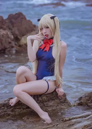 二佐Nisa  – 碧蓝航线 玛丽罗斯泳装 [13P-69.6MB]