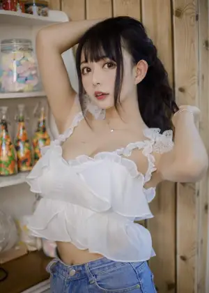 黑猫猫 – 客厅 [16P-74.6MB]