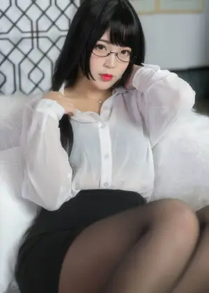 白烨 – 家庭教师 [67P-117MB]