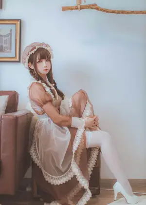 coser衣衣 – 透明女仆 [31P-268MB]