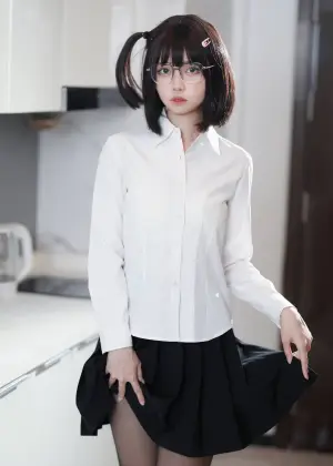 洛桑w伊梓 – 眼镜妹妹 [32P-307MB]