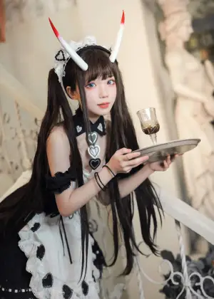 花柒Hana – 能代女仆 [21P-317MB]