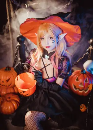 狐玖玖 – 喜多川万圣节 [14P-283MB]