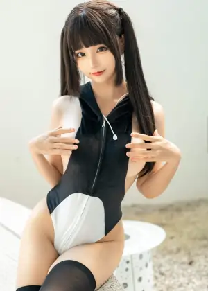 蠢沫沫 – 小鲸鱼 [10P-103MB]