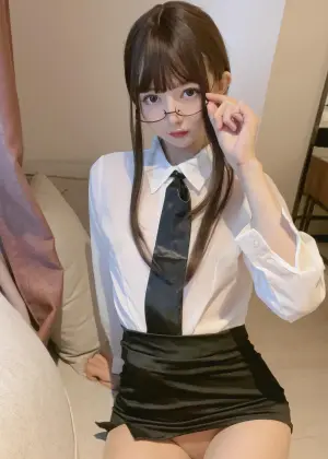 51酱 – 真空无内肉丝 [52P7V-421MB]