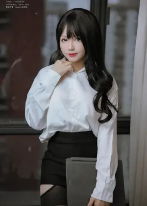 Nyako喵子 – 隣のやばいお姉さん OL [78P1V-715MB]