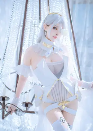 凛子酱 – 埃姆登 [24P-86.2MB]