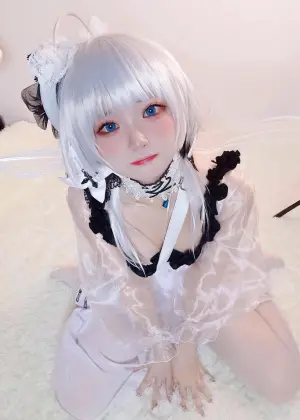 伊喵君 – 碧蓝航线 小光辉 [19P-70.6MB]