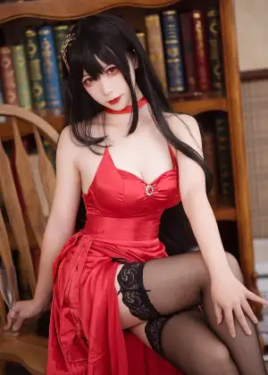 樱落酱w – 大凤礼服 [14P-96.3MB]