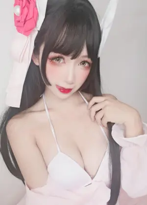 樱落酱w – 鲟睡衣 自拍 [17P2V-40.2MB]