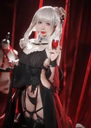 樱落酱w – 吕佐夫礼服 [30P-253MB]