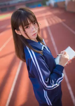 Kitaro_绮太郎 – 运动服女孩1 [13P-46.9MB]