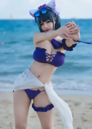 小仓千代 – 1月舰长 柴郡泳装 [22P-111MB]