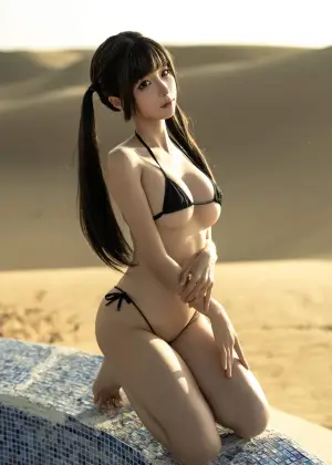 蠢沫沫 – 沙漠比基尼 [13P-114MB]