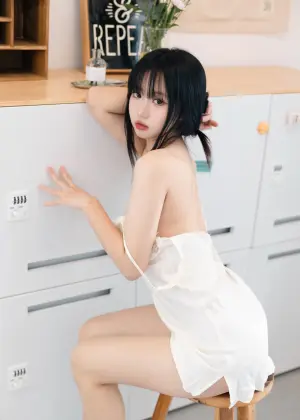 柒柒_Lust77 – 半糖下午茶 [30P-168MB]