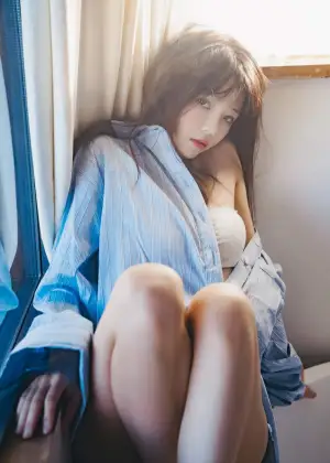 桜桃喵 – 蓝衬衫 [44P-1.1GB]