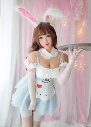 白烨 – 爱丽丝女仆 [80P6V-386MB]