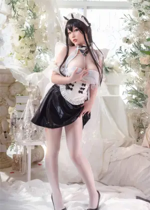 七七娜娜子 – 不挠女仆 [12P-85.2MB]