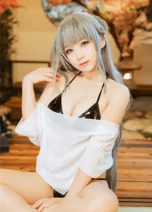 七七娜娜子 – 美因茨 [44P-377MB]