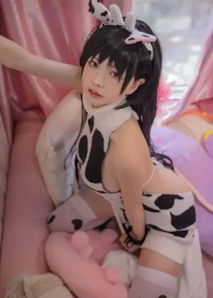 可可老师 – 奶牛 [50P-318MB]