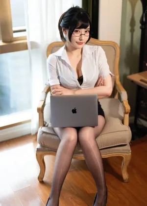 糖果果candy – 室内OL [102P-326MB]