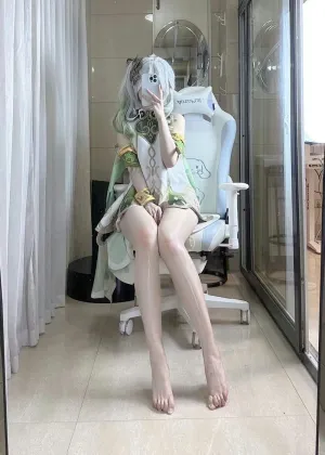 不可爱羚 – 原神杂图 [24P-9MB]