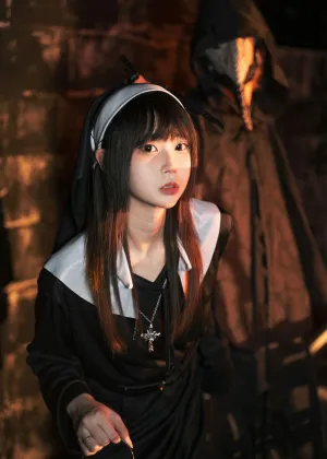 安曜曜 – 禁地修女 [80P-1.04GB]