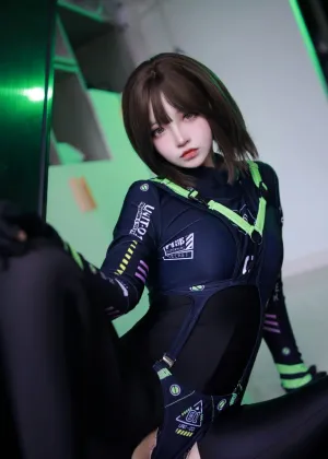 疯猫ss – 2024年04月fantia订阅 七三特工 [48P-625MB]