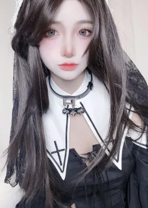 疯猫ss – 修女自拍 [21P-60MB]