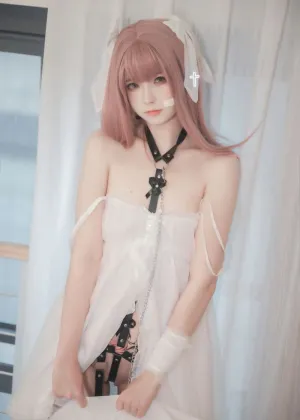 Quan冉有点饿 – 初音酱 [32P-258MB]