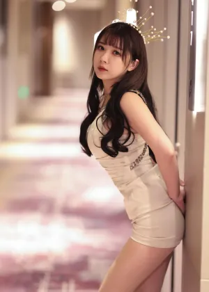 小女巫露娜 – 无内肉丝 [96P-545MB]