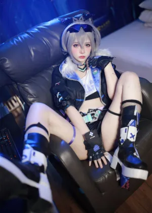 疯猫ss – 少女衣橱 银狼 [37P-311MB]