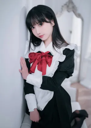 面饼仙儿 – 红高跟女仆 [30P-199MB]