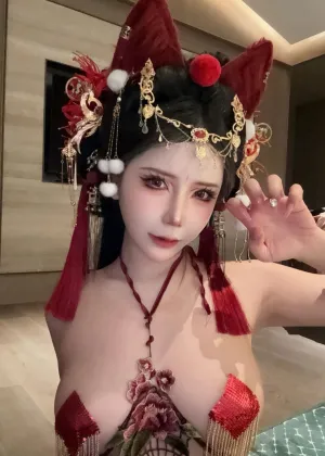 抱走莫子 – 红色小尾巴 [120P25V-2.6GB]