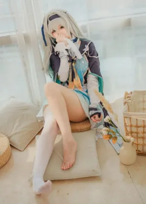 Seele麦麦 – 流萤纯白物语 [34P11V-238MB]