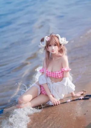 三度_69 – 小羊泳装 [17P-197MB]