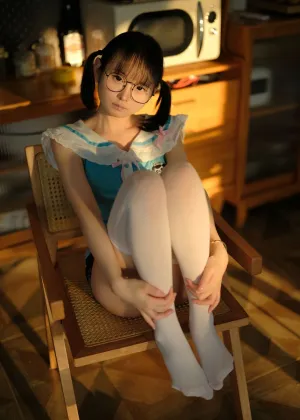 幼水铃衣 – 你的电子女友 [35P-570MB]