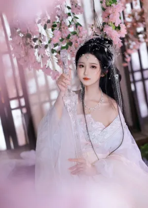 三度_69 – 小师姐 [81P5V-1.48GB]