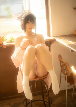 雫しずく – [Fantia] 2025年08月订阅 [257P2V-1.36GB]