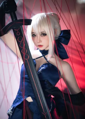 焖焖碳 – FGO 黑Saber三破礼服 [30P-182MB]